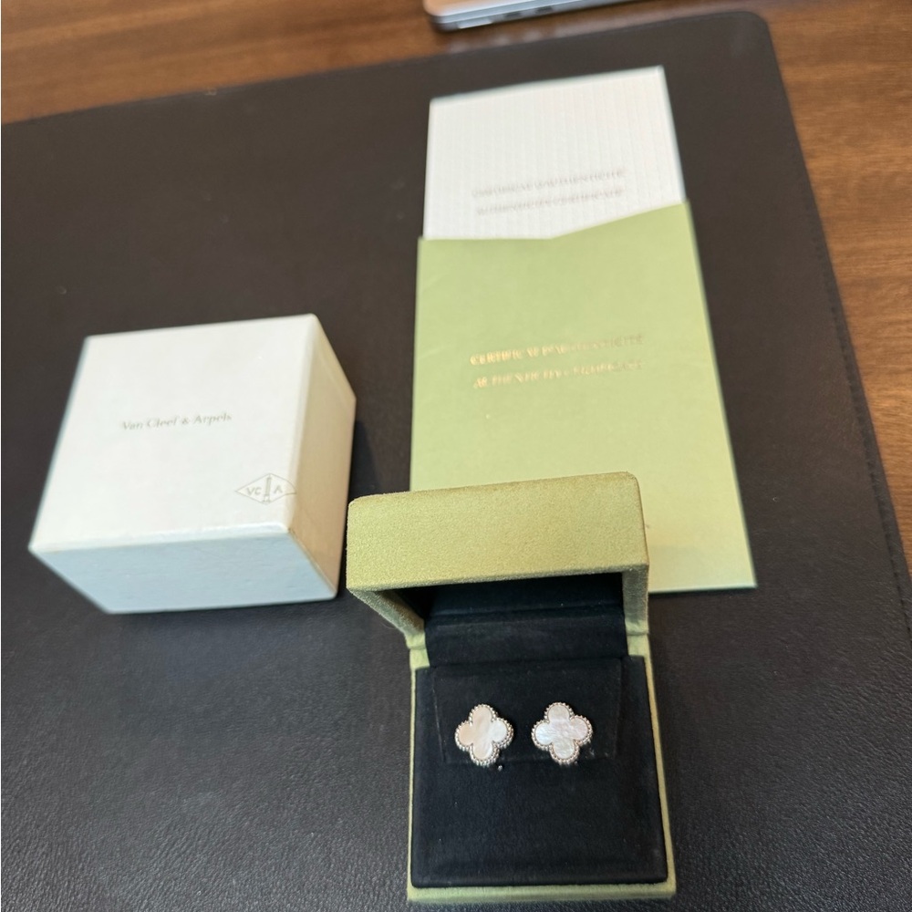 Van Cleef & Arpels mother of pearl Earrings